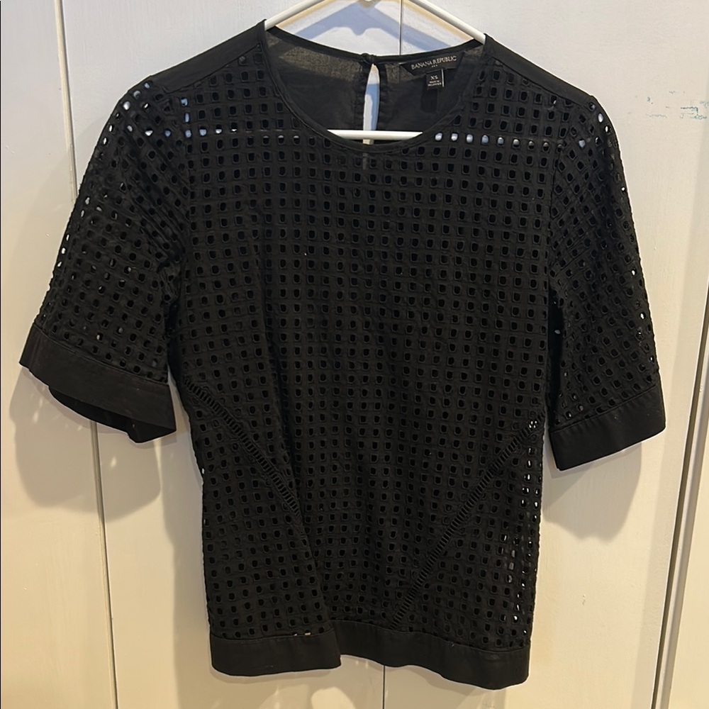 Banana Republic Black Fitted embroidered waffle Blouse